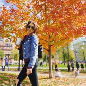 Meet your Posher, Lauren